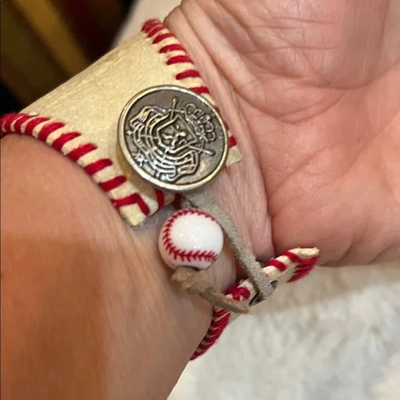 Baseball leather Silver and Cream Cuff Bracelet - Picture 2 of 6